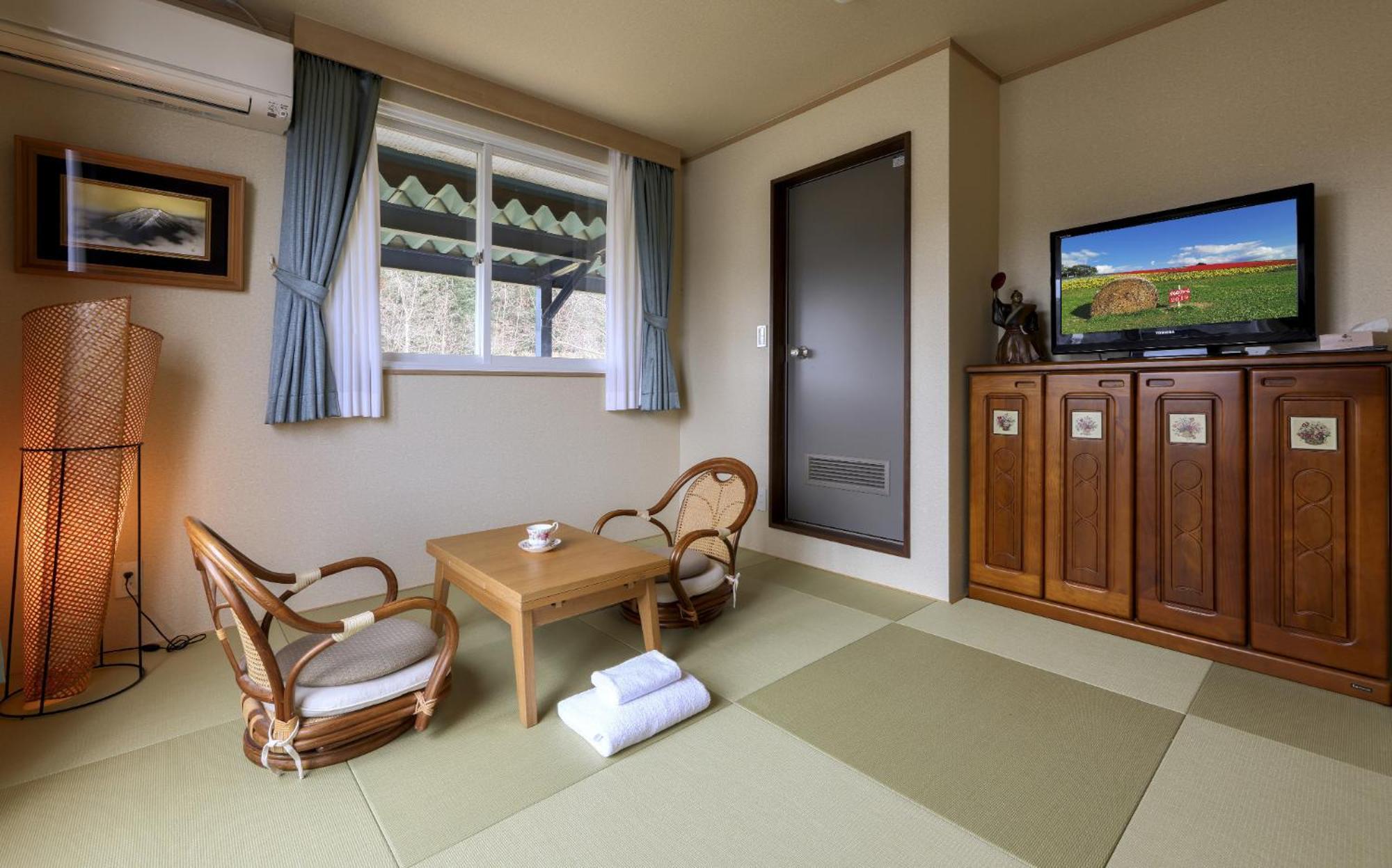 Shirokane Freeport Hotel - Vacation Stay 85764 Kamifurano Exterior photo